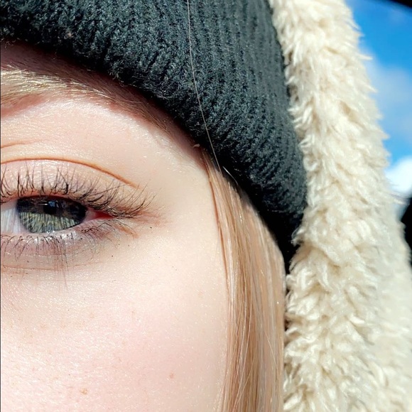 Meet your Posher, Raegan - Picture 1 of 1